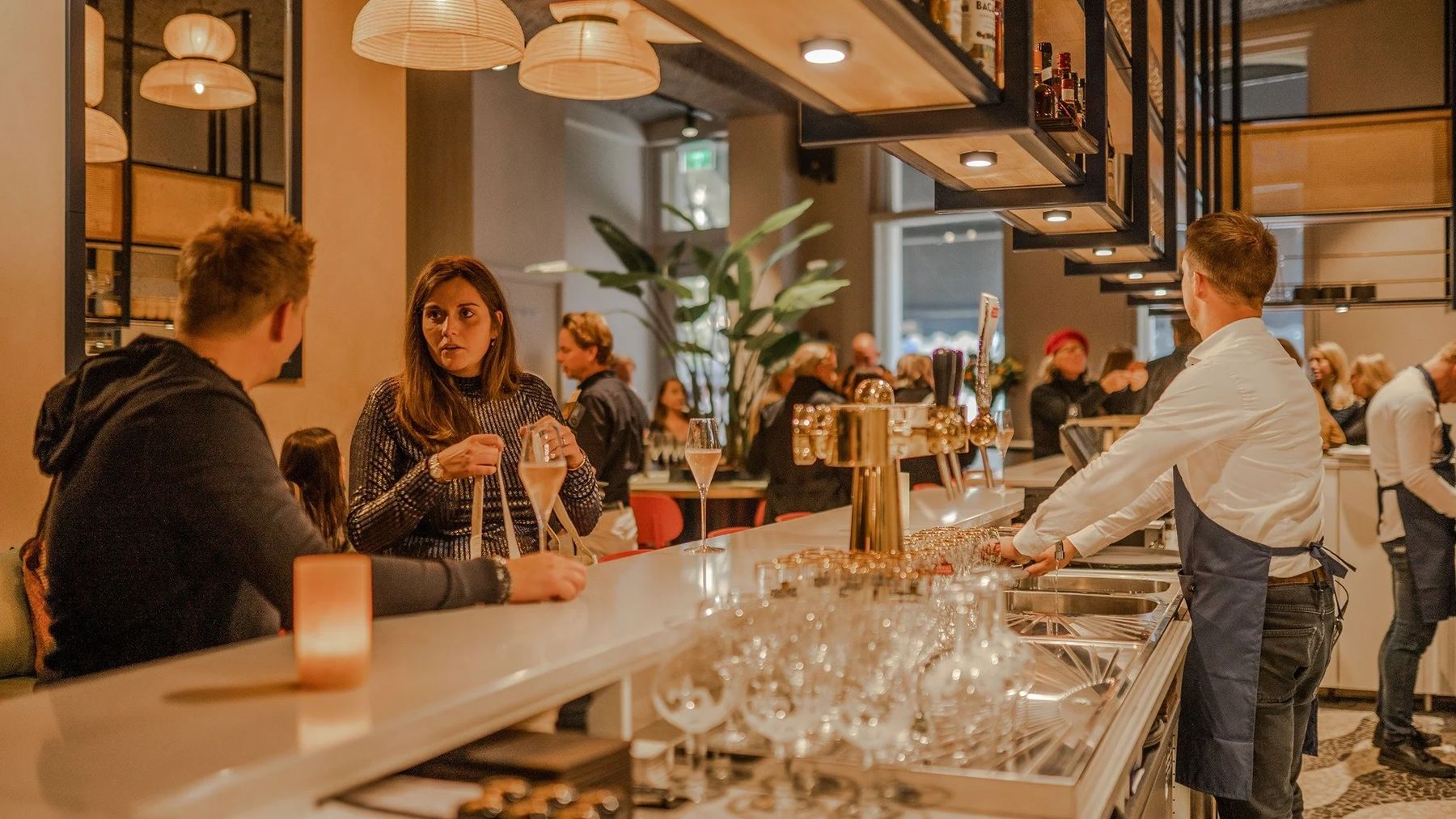 De bar van Hooked