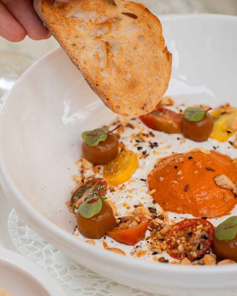 Voorgerecht met crème en toast